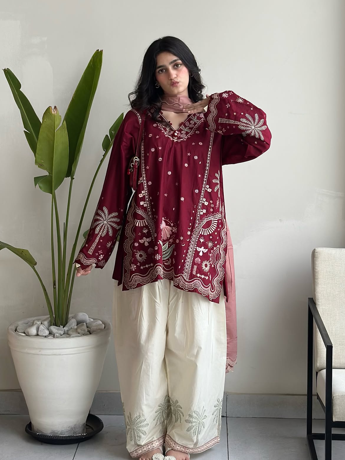 Afreen 3pc Embroidered Dress (Farshi Shalwar)