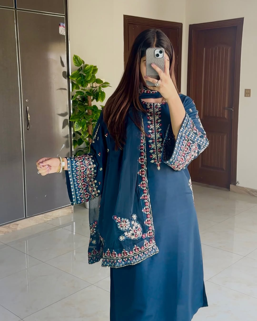 Bahar-e-Neel 3pcs Embroidered Dress