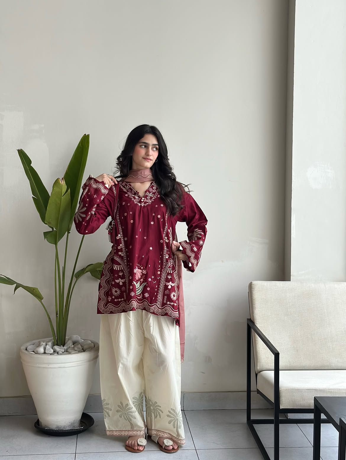 Afreen 3pc Embroidered Dress (Farshi Shalwar)