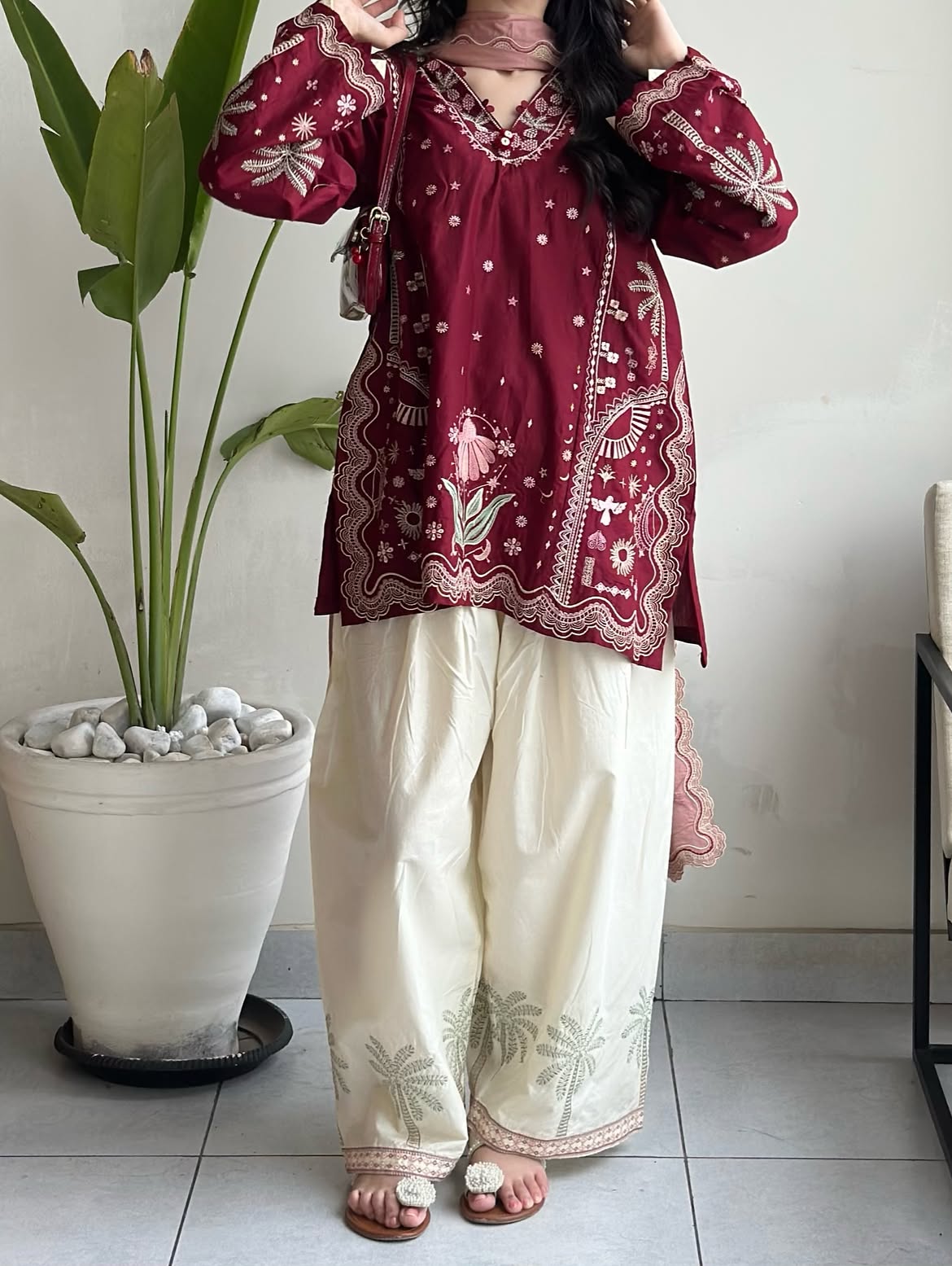Afreen 3pc Embroidered Dress (Farshi Shalwar)