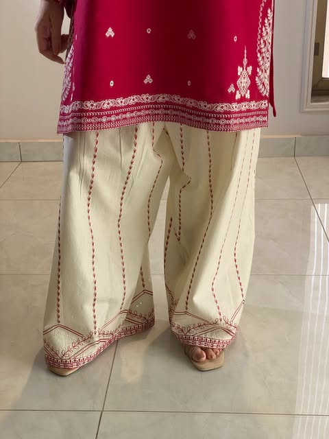 Queen 2pc Embroidered Dress(Farshi Shalwar)