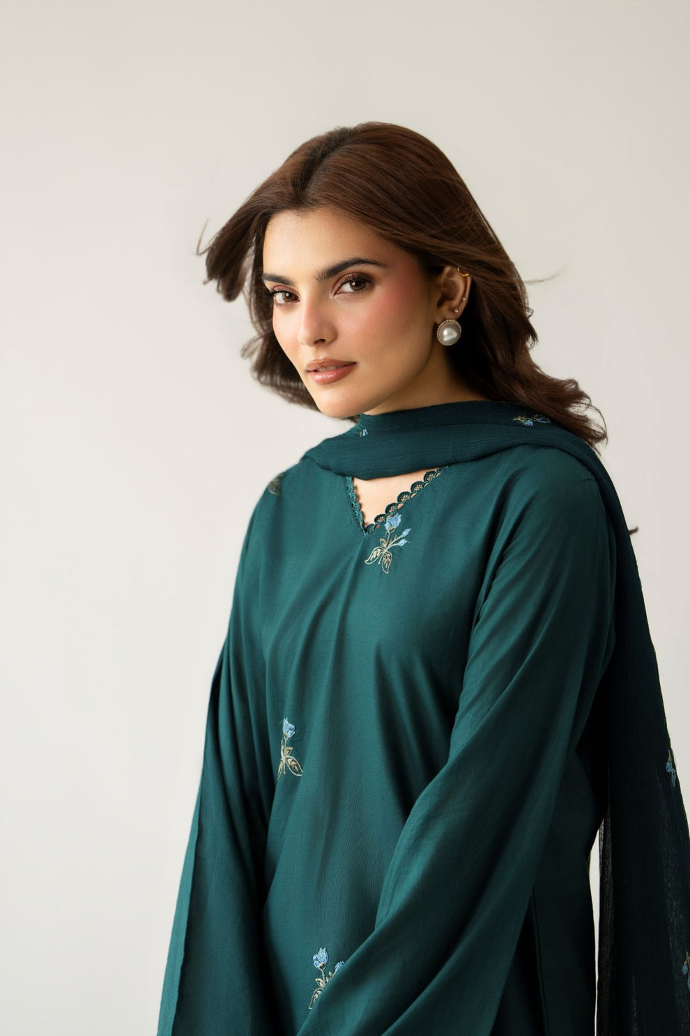 Aira 3pc Embroidered Dress (Farshi Shalwar)